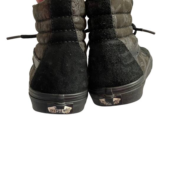 VANS Hightop Star Wars Shoes GUC - Picture 5 of 8